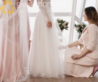 Jak powinna wyglądać wizyta w salonie mody ślubnej?